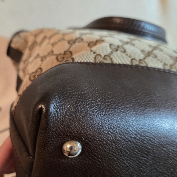 💯 Authentic Gucci GG Canvas Techno Tote (Beige and Brown) - Picture 14 of 16